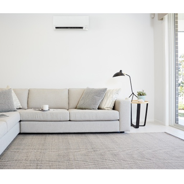 Daikin AC Inverter Smile Wall Mounted Split Thailand 1/2 PK - FTKC15TVM4