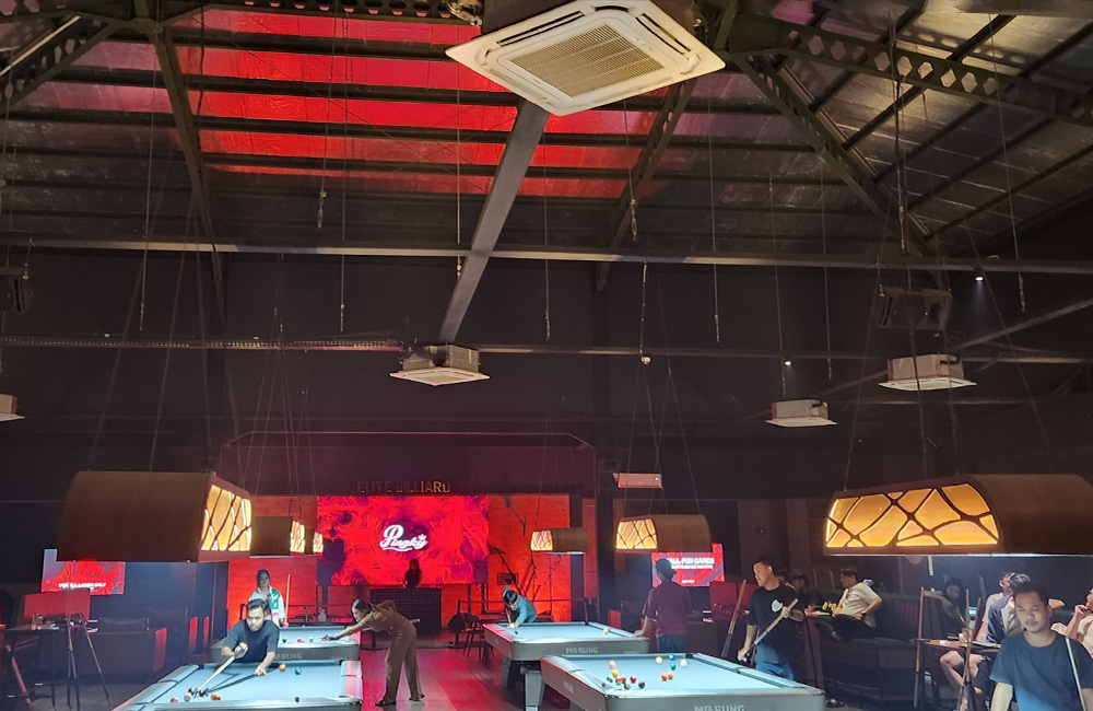 ELITE BILLIARD LOUNGE